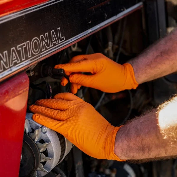 ORANGE NITRILE GLOVES 50PC PER CARTON SIZE M